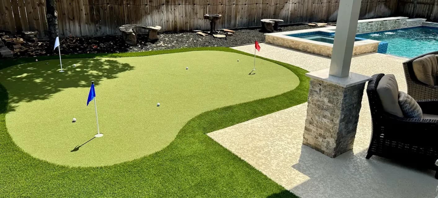 Tournament-speed putting green in Fort Worth