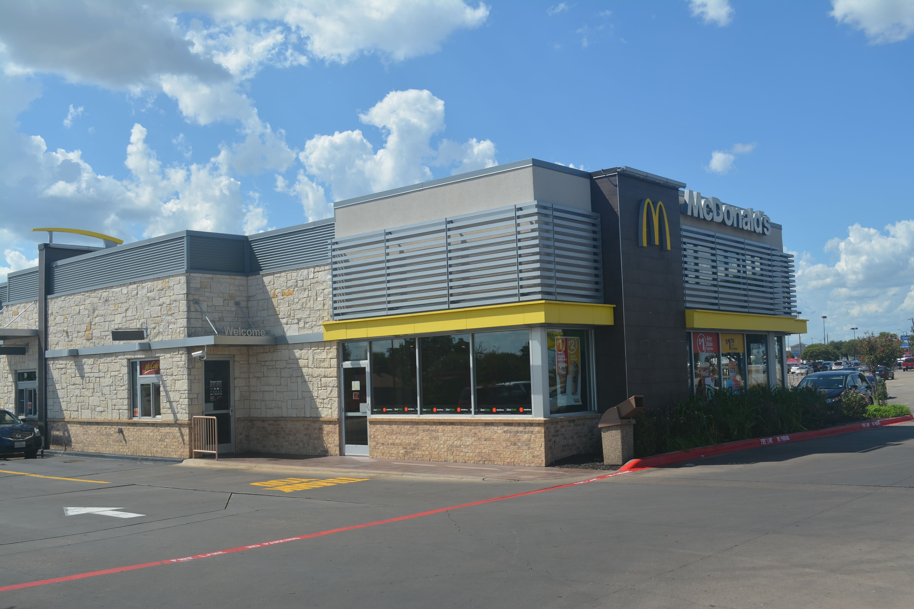 Artificial turf installation in Saginaw, TX